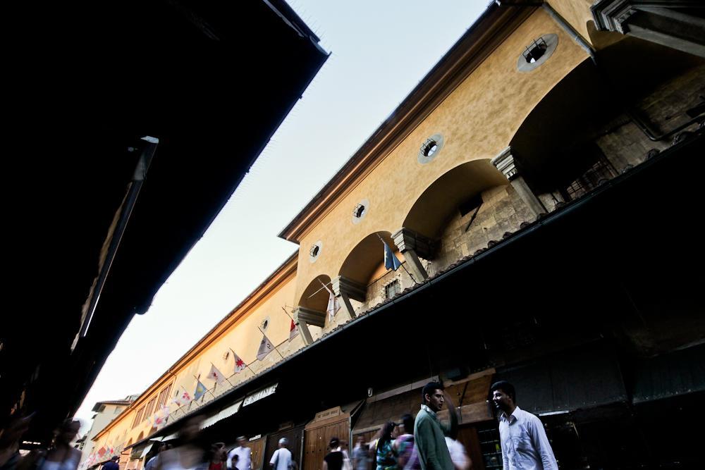 Apartamento Ponte Vecchio Tower Florencia Exterior foto