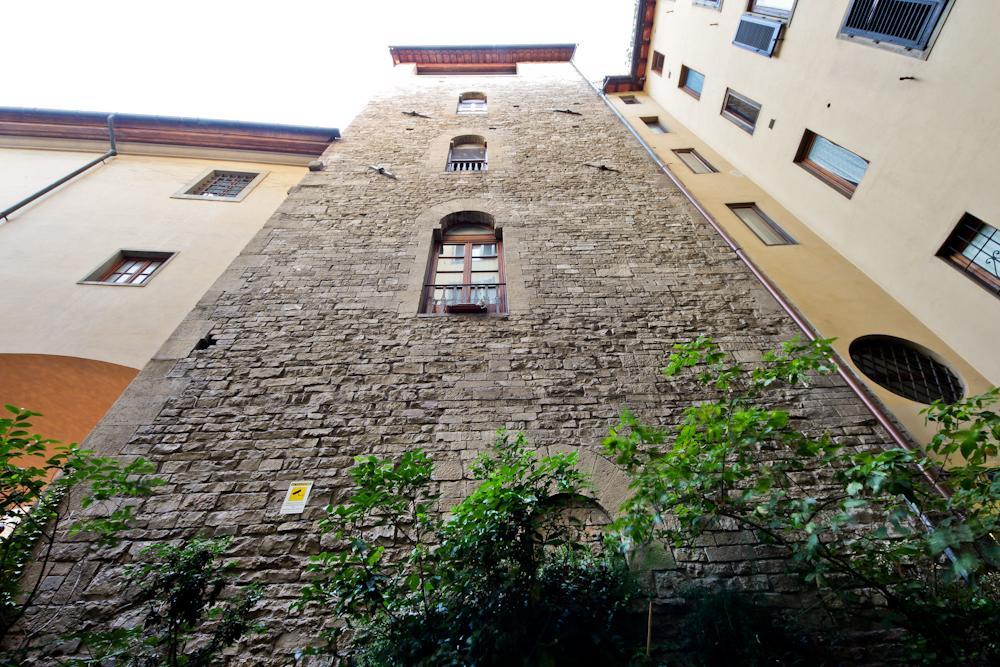 Apartamento Ponte Vecchio Tower Florencia Exterior foto