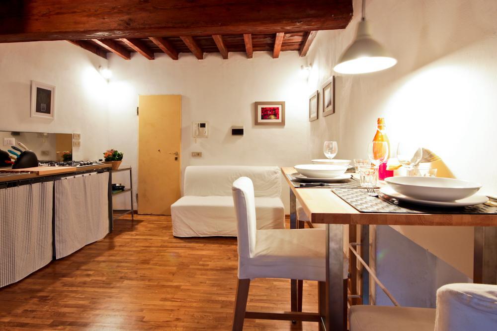 Apartamento Ponte Vecchio Tower Florencia Exterior foto